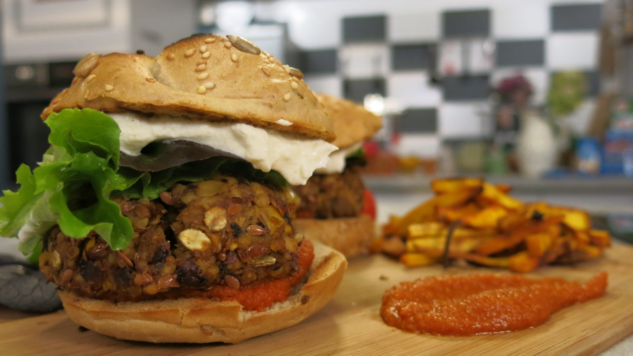 Burgeri od sočiva i prosa i domaći kečap