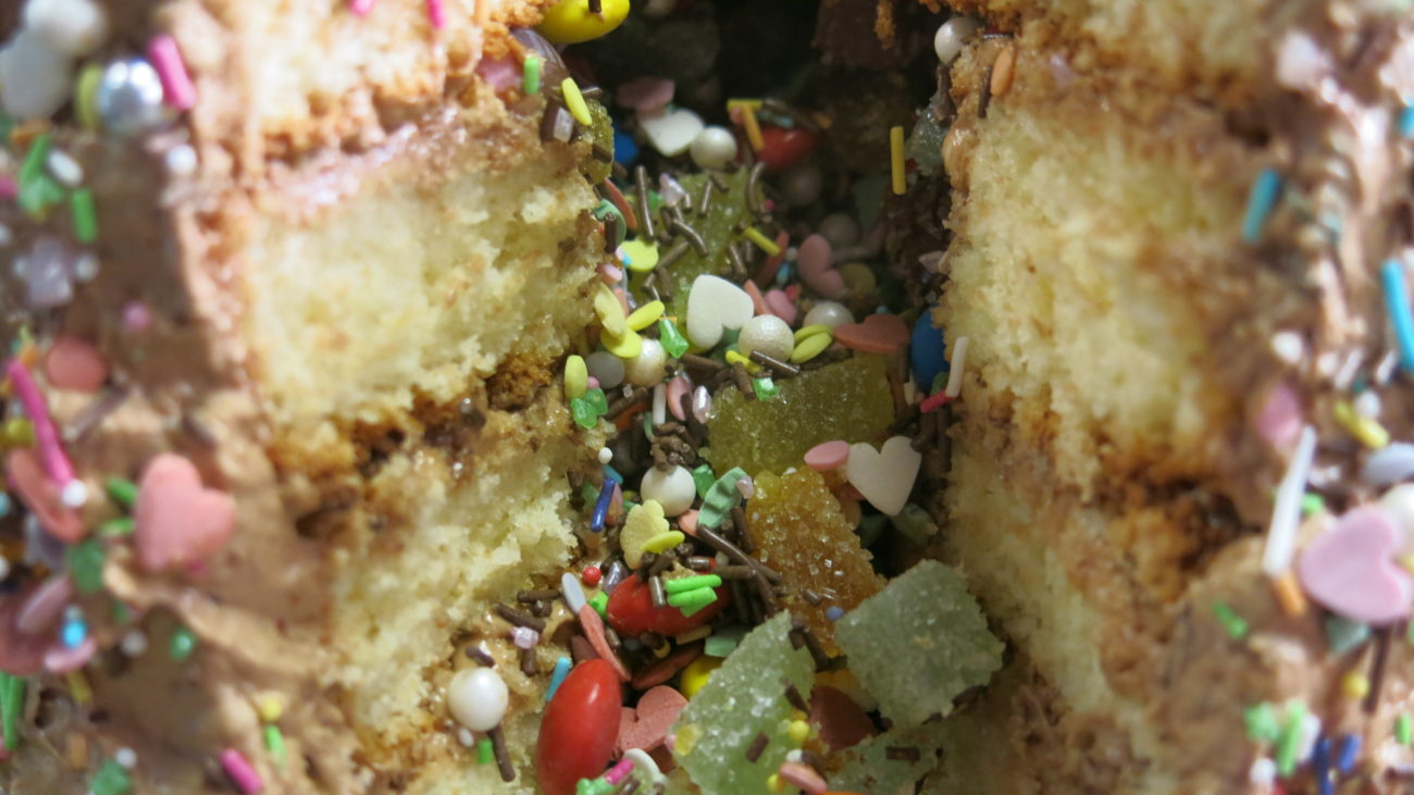 Torta iznenađenja