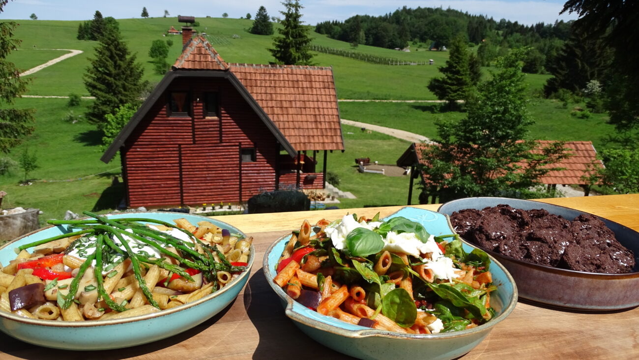 Pasta sa šampinjonima i spanaćem i čoko-koko noblice