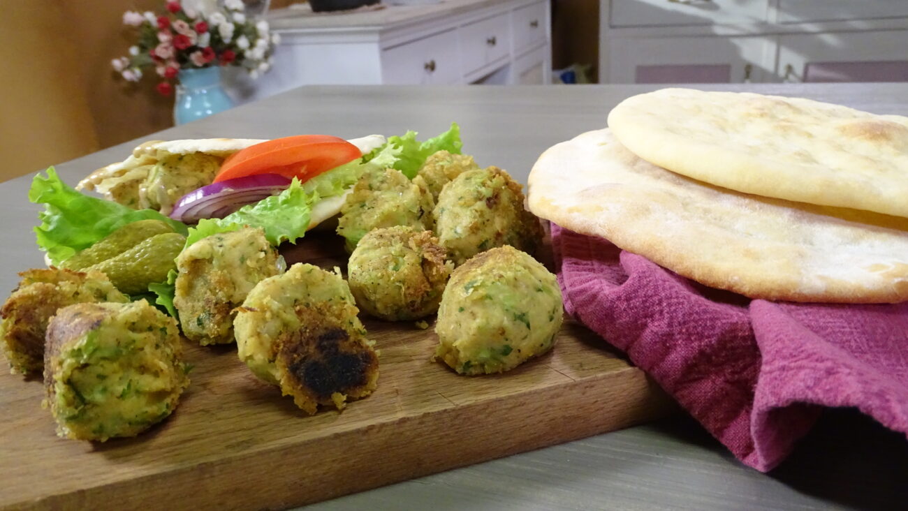 Pita hleb i egipatski falafel